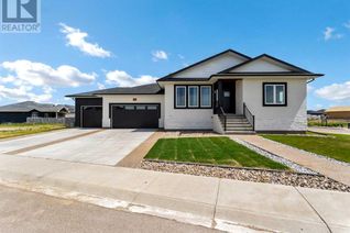 House for Sale, 33 Dunes Way, Desert Blume, AB