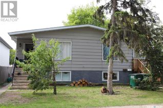 Detached House for Sale, 327 S Avenue S, Saskatoon, SK