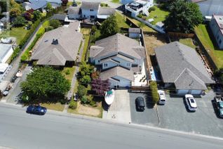 Duplex for Sale, 223 Larwood Rd, Campbell River, BC