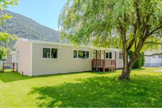 House for Sale, 905 Cottonwood Avenue, Salmo, BC