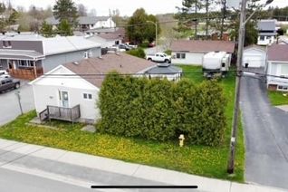 Bungalow for Sale, 11 Rutland, Warren, ON