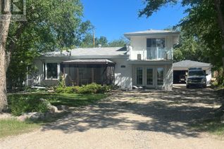 Detached House for Sale, 462 Osborne Avenue, Regina Beach, SK