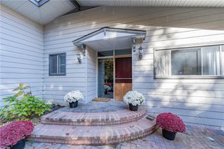 Detached House for Sale, 6 Darling Drive, Port Carling, ON