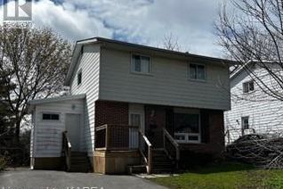 House for Sale, 136 Calderwood Drive, Kingston, ON
