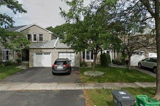 Freehold Townhouse for Sale, 381 Assiniboine Tr, Mississauga, ON