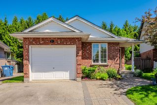 Detached House for Sale, 19 Whittaker Crt, Guelph, ON