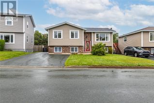 Detached House for Sale, 8 Edwards Place, Mount Pearl, NL