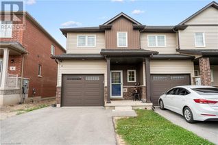 Townhouse for Sale, 10 Harmony Way, Thorold, ON