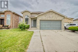 Ranch-Style House for Sale, 10 Frobisher Court, Chatham, ON