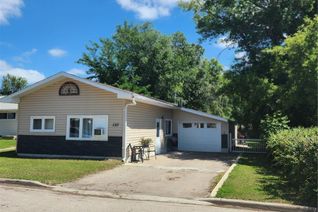 Detached House for Sale, 1317 Connaught Avenue, Moose Jaw, SK