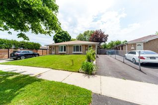 Semi-Detached House for Sale, 542 Lana Terr, Mississauga, ON