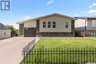 Bungalow for Sale, 922 Caribou Street E, Moose Jaw, SK