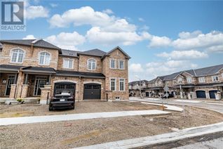 Freehold Townhouse for Sale, 68 Gledhill Crescent, Cambridge, ON