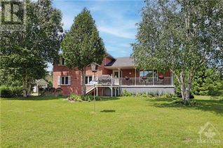 Detached House for Sale, 42 Strickland Road, Lombardy, ON