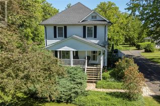 Detached House for Sale, 5848 Douglas Line, Plympton-Wyoming, ON