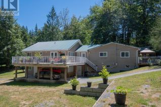 Detached House for Sale, 5930 Mowat Ave, Powell River, BC