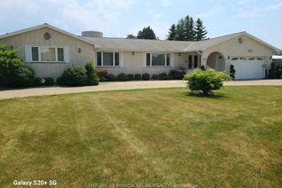 Property for Sale, 408 Mersea Road 3 Rd, Leamington, ON
