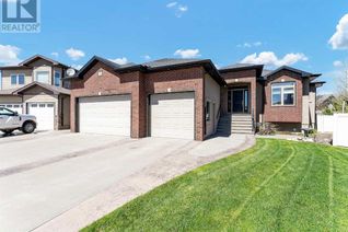 Detached House for Sale, 26 Stratton Mews Se, Medicine Hat, AB