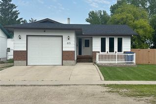 Bungalow for Sale, 815 Elsinore Street, Whitewood, SK