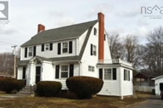 Detached House for Sale, 33 Caldwell Avenue, Kentville, NS