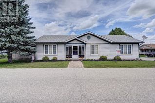 Bungalow for Sale, 176 Wesley Crescent, Waterloo, ON