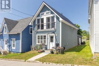 Detached House for Sale, 4 Store Street, Yarmouth, NS