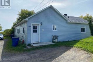 Bungalow for Sale, 283 Meridian Avenue, Temiskaming Shores, ON