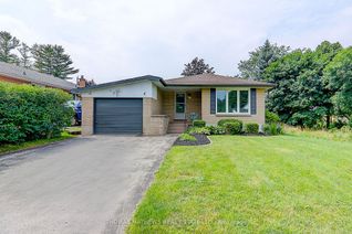 Detached House for Sale, 132 Grove St E, Barrie, ON