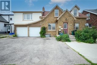 Detached House for Sale, 194 Borden Avenue S, Kitchener, ON