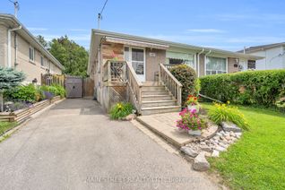 Bungalow for Sale, 688 Mountview Pl, Newmarket, ON