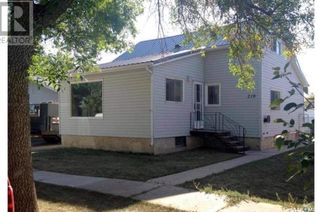 House for Sale, 218 2nd Avenue E, Rosetown, SK