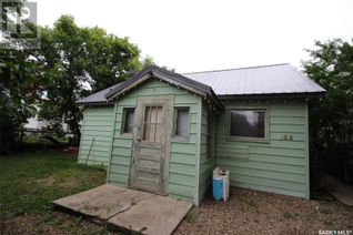 House for Sale, 208 1st Street W, Frontier, SK