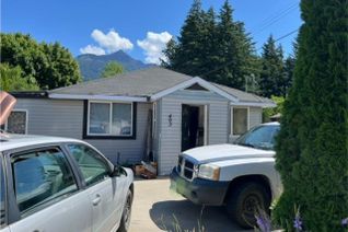 Ranch-Style House for Sale, 493 5th Avenue, Hope, BC