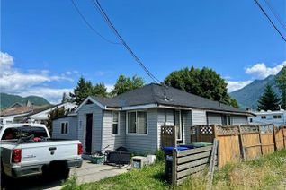 Ranch-Style House for Sale, 493 5th Avenue, Hope, BC