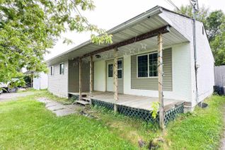 Bungalow for Sale, 15 Poplar Ave, Ear Falls, ON