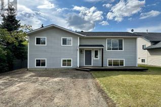 Property for Sale, 1113 7 Avenue W, Beaverlodge, AB