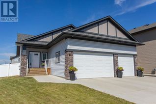 Bungalow for Sale, 2 Traynor Close, Red Deer, AB