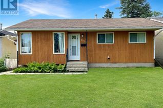 Bungalow for Sale, 652 Douglas Crescent, Saskatoon, SK