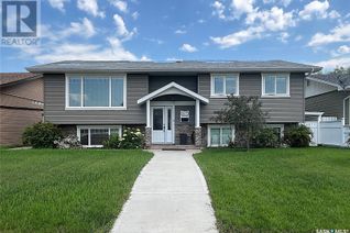 Detached House for Sale, 405 Willow Bay, Estevan, SK