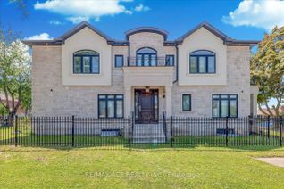 Detached House for Sale, 1 Battersea Cres, Toronto, ON