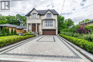 Detached House for Sale, 5 Charlemagne Drive, Toronto C14, ON