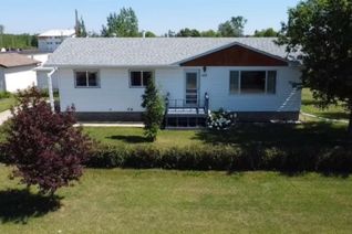 Detached House for Sale, 924 4 Avenue, Hines Creek, AB