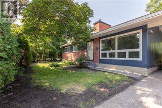 Detached House for Sale, 935 Goren Avenue, Ottawa, ON