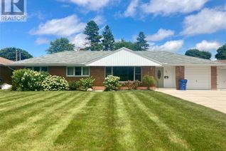 Ranch-Style House for Sale, 561 Lacroix Street, Chatham, ON