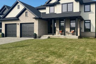 Detached House for Sale, 2199 Lockwood Cres, Strathroy-Caradoc, ON