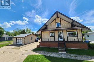 Detached House for Sale, 250 3rd Avenue E, Gravelbourg, SK