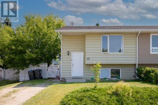 Duplex for Sale, 61 Westview Drive, Sylvan Lake, AB