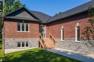 Detached House for Sale, 8 Alexander Street Street, Minesing, ON