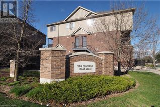 Condo Apartment for Sale, 950 Highland Road W Unit# 15, Kitchener, ON