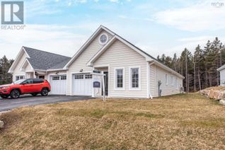 Semi-Detached House for Sale, 13 Chester Hills Drive, Chester, NS